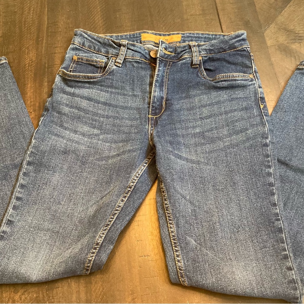 Joes jeans, great condition, fits smaller than size on tag.
